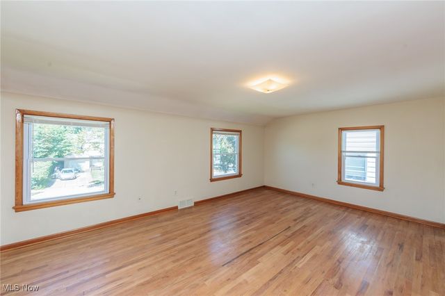 2207 Campus Road, Beachwood, OH 44122