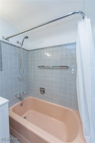 2207 Campus Road, Beachwood, OH 44122