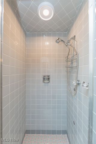 2207 Campus Road, Beachwood, OH 44122