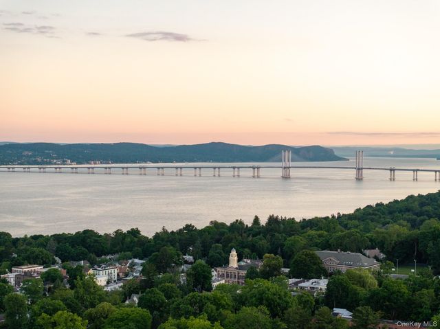 6 Marker Ridge 3, Irvington, NY 10533