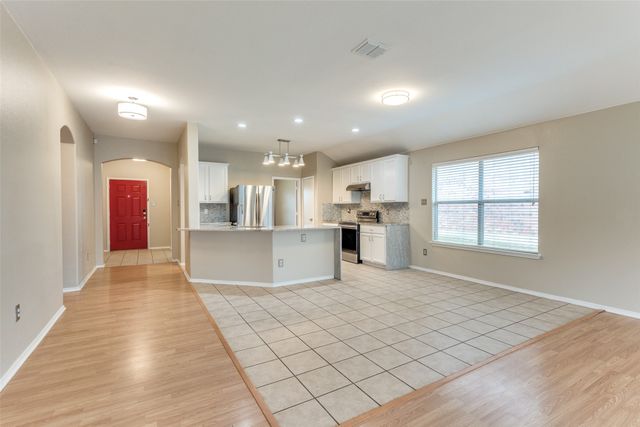 3729 Verde Drive, Fort Worth, TX 76244
