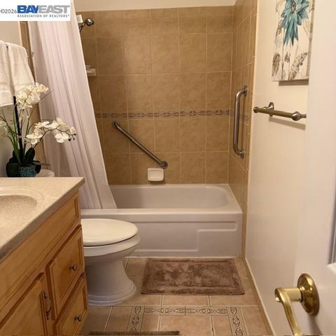 2280 Brentwood CT, East Palo Alto, CA 94303