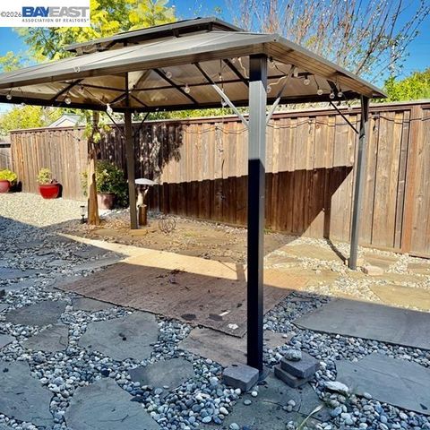 2280 Brentwood CT, East Palo Alto, CA 94303