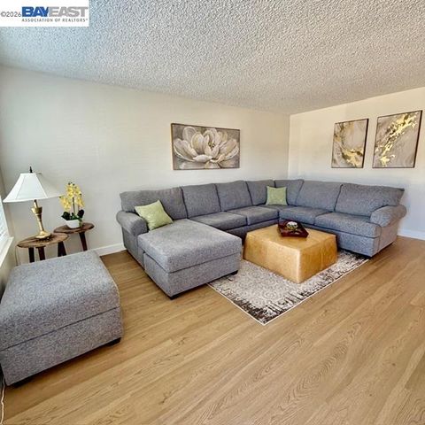 2280 Brentwood CT, East Palo Alto, CA 94303