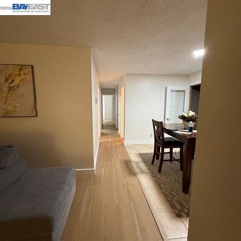 2280 Brentwood CT, East Palo Alto, CA 94303