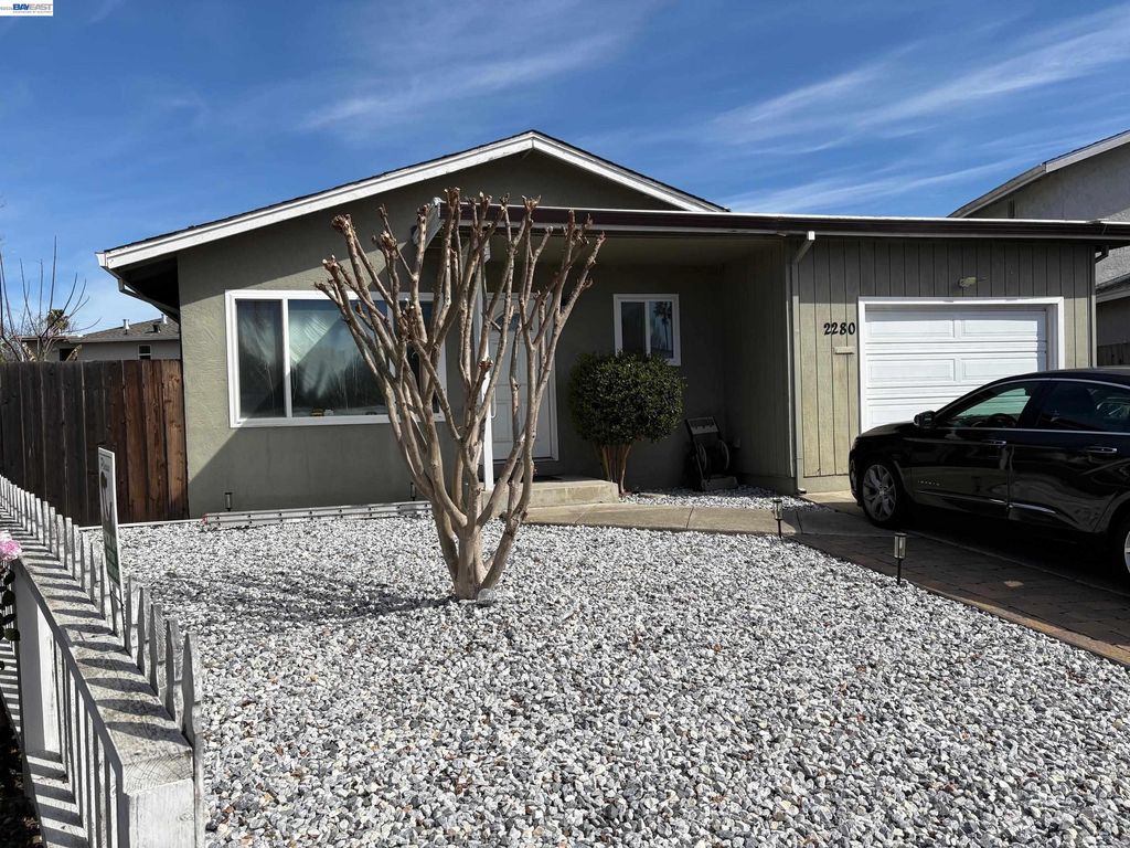 2280 Brentwood CT, East Palo Alto, CA 94303