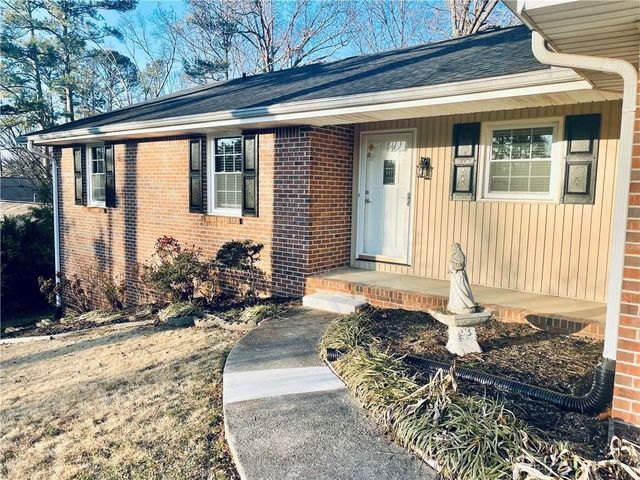 637 Rae Drive, Lawrenceville, GA 30044