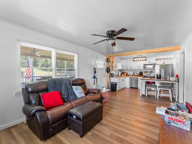 283 Gum St, Tracy City, TN 37387