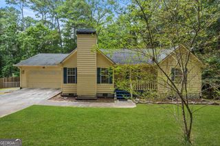 4827 Oakwood Court, Loganville, GA 30052