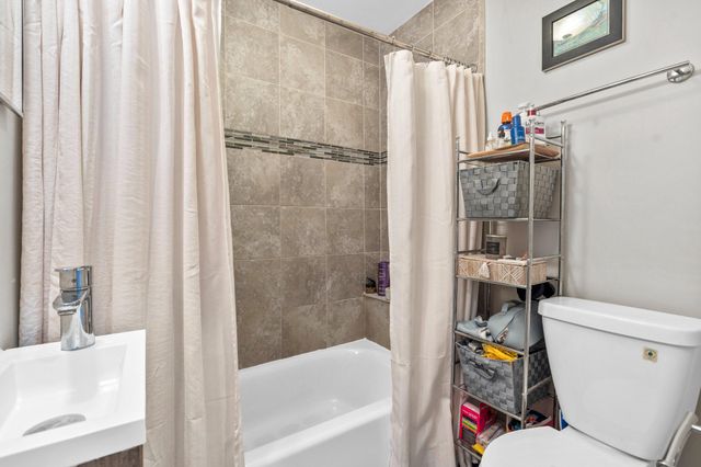 1718 SNYDER, Philadelphia, PA 19145