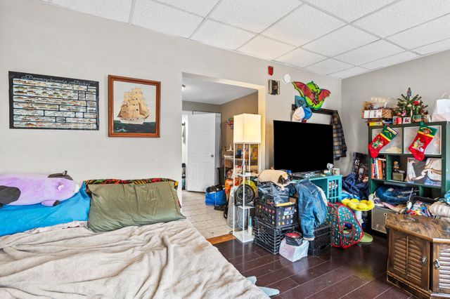 1718 SNYDER, Philadelphia, PA 19145