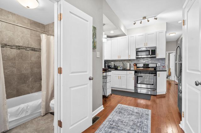 1718 SNYDER, Philadelphia, PA 19145