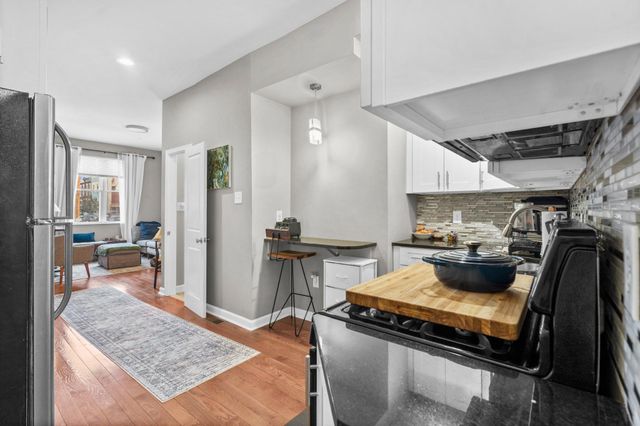 1718 SNYDER, Philadelphia, PA 19145