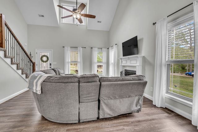 270 Harper Rd, Clarksville, TN 37043