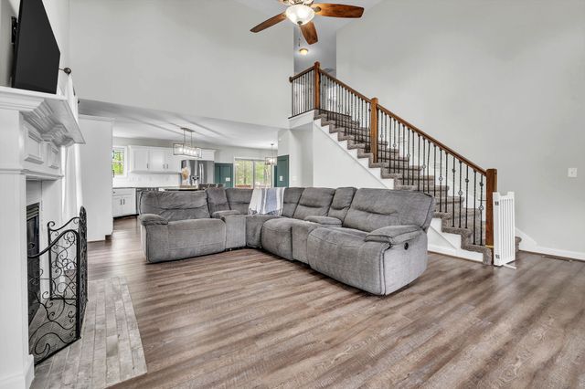 270 Harper Rd, Clarksville, TN 37043