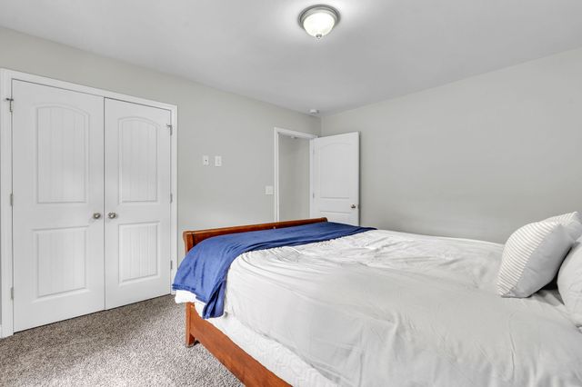 270 Harper Rd, Clarksville, TN 37043