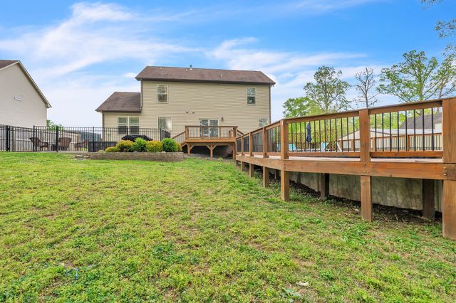 270 Harper Rd, Clarksville, TN 37043