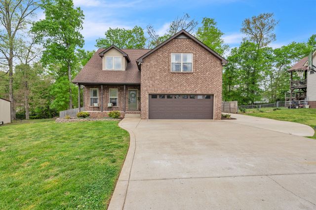 270 Harper Rd, Clarksville, TN 37043