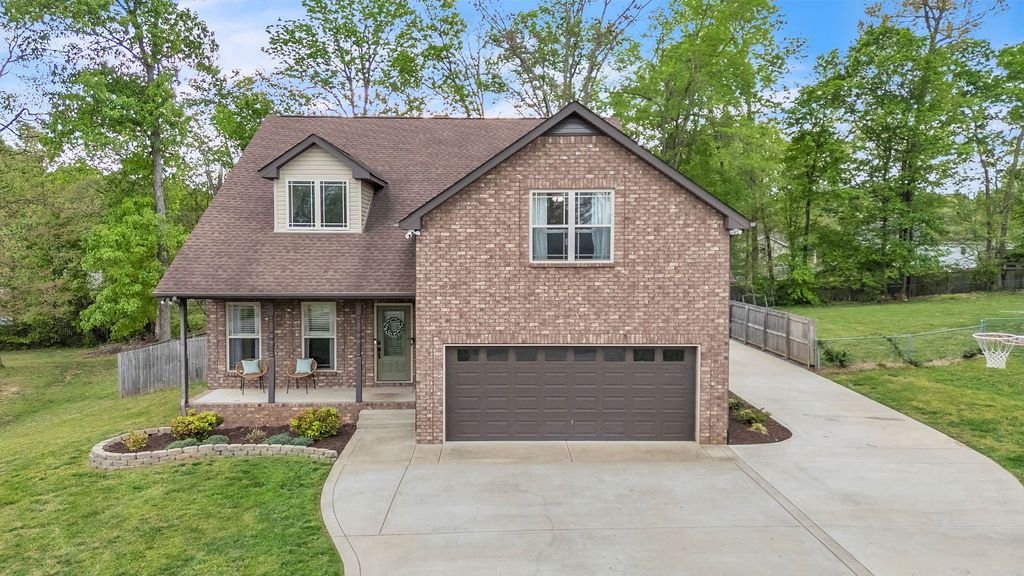 270 Harper Rd, Clarksville, TN 37043