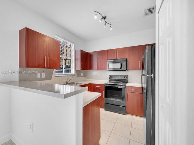 2482 SE 15th Court, Homestead, FL 33035