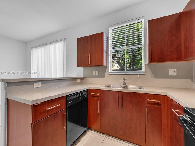 2482 SE 15th Court, Homestead, FL 33035