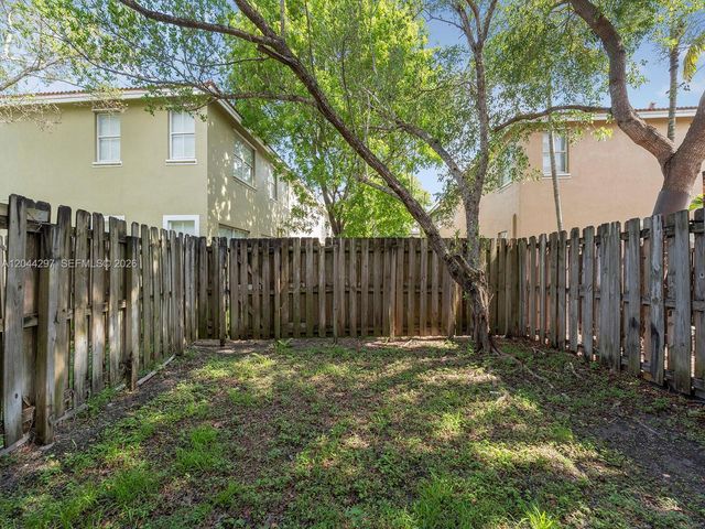 2482 SE 15th Court, Homestead, FL 33035
