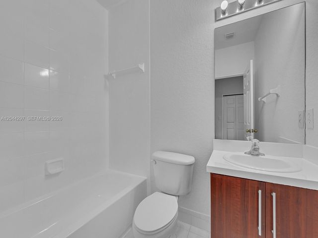 2482 SE 15th Court, Homestead, FL 33035