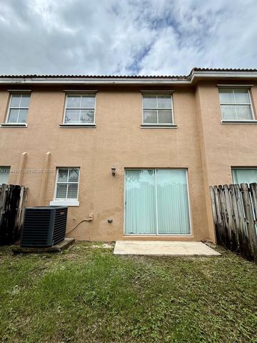 2482 SE 15th Court, Homestead, FL 33035