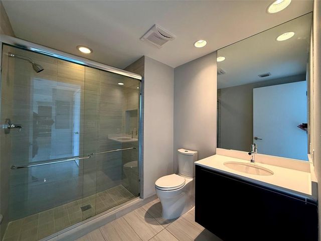 1180 N FEDERAL Highway 809, Fort Lauderdale, FL 33304
