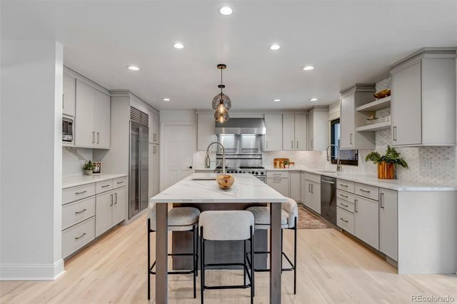 17 E Belleview Lane, Greenwood Village, CO 80121