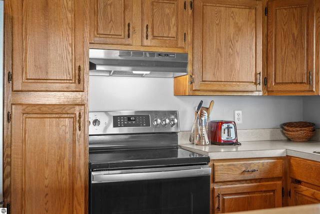 140 Forest Lawn, Cadillac, MI 49601