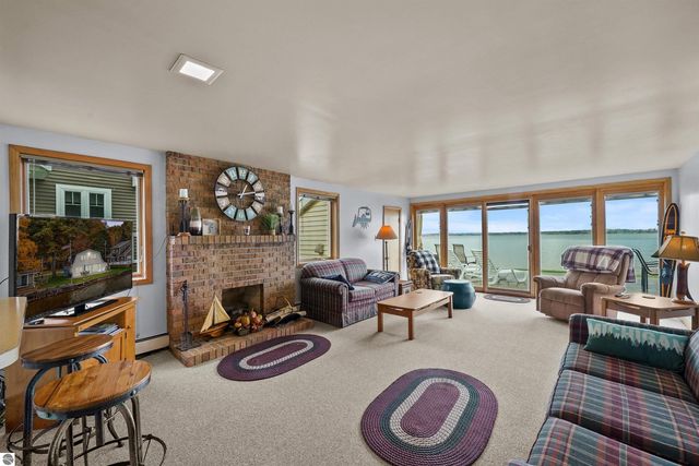 140 Forest Lawn, Cadillac, MI 49601