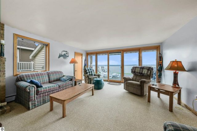 140 Forest Lawn, Cadillac, MI 49601