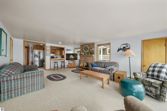 140 Forest Lawn, Cadillac, MI 49601