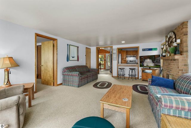 140 Forest Lawn, Cadillac, MI 49601