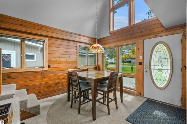 140 Forest Lawn, Cadillac, MI 49601