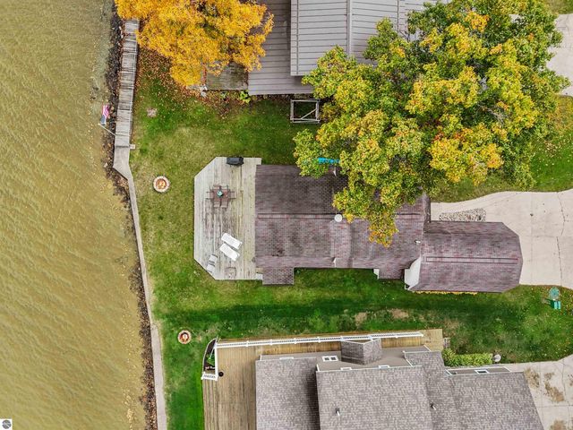 140 Forest Lawn, Cadillac, MI 49601