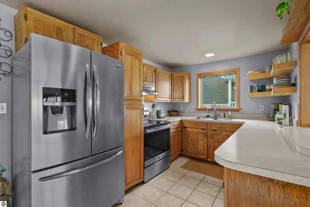 140 Forest Lawn, Cadillac, MI 49601