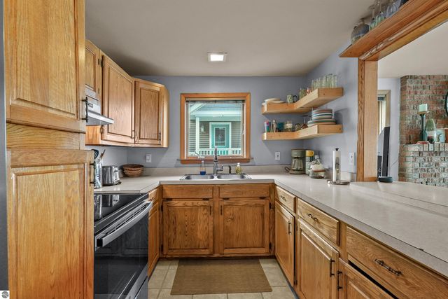 140 Forest Lawn, Cadillac, MI 49601