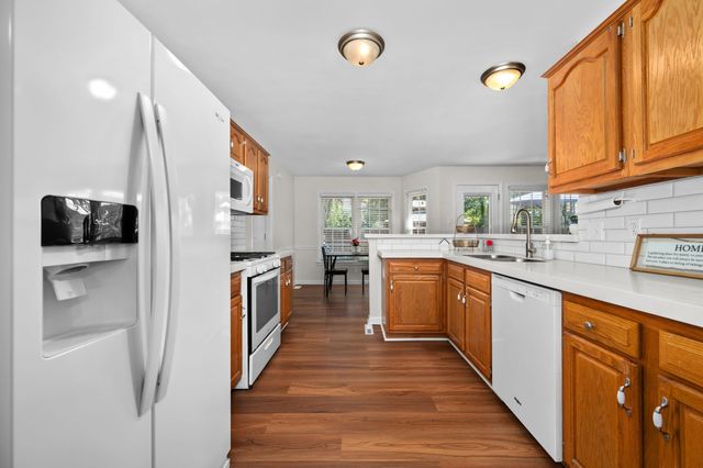 206 Brentmeade Dr, Murfreesboro, TN 37130