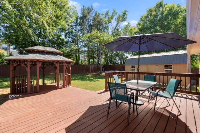 206 Brentmeade Dr, Murfreesboro, TN 37130