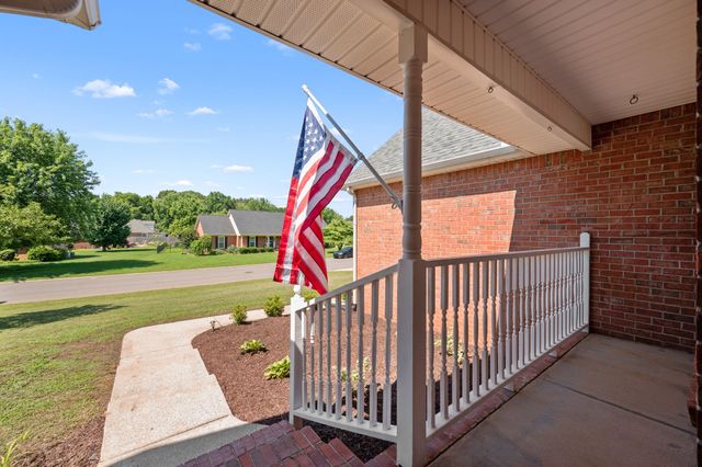 206 Brentmeade Dr, Murfreesboro, TN 37130