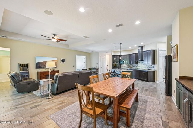 1176 ORCHARD ORIOLE Place, Middleburg, FL 32068