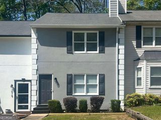 1016 Kennesborough Road NW, Kennesaw, GA 30144