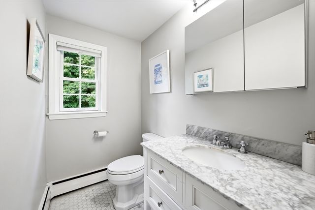 22 Hollywood Rd, Winchester, MA 01890