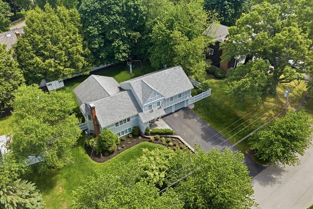 22 Hollywood Rd, Winchester, MA 01890