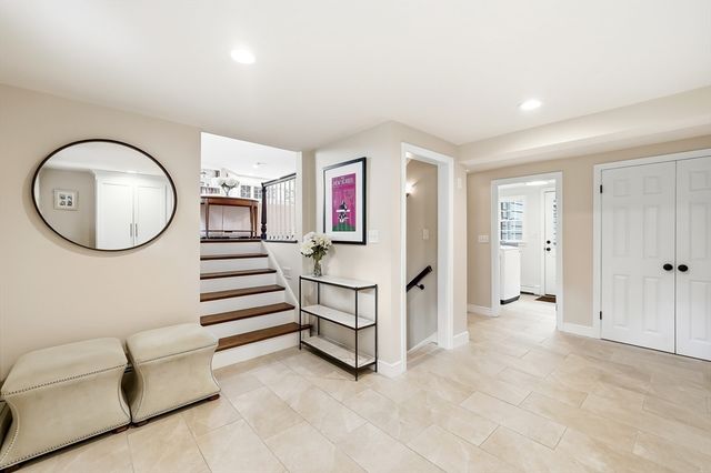 22 Hollywood Rd, Winchester, MA 01890
