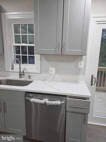 391 HILLTOP LN, Annapolis, MD 21403