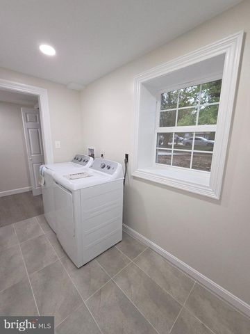 391 HILLTOP LN, Annapolis, MD 21403