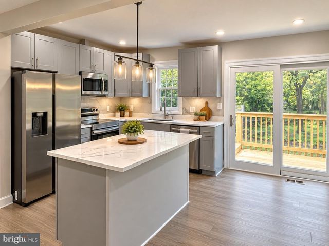 391 HILLTOP LN, Annapolis, MD 21403